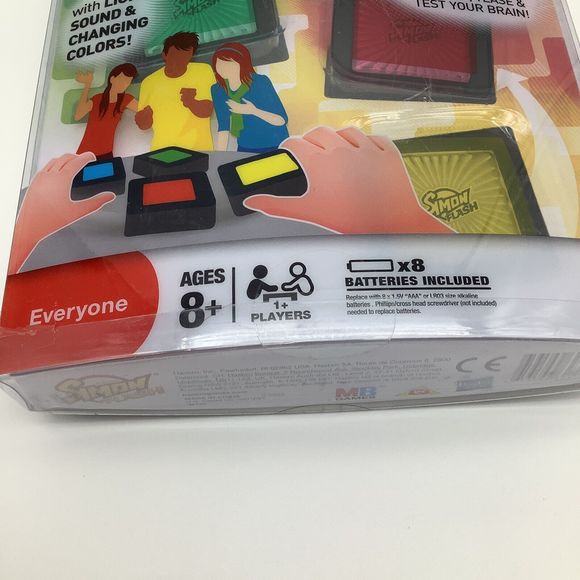 Simon Flash Electronic Cube Game Hasbro New - Picture 5 of 6